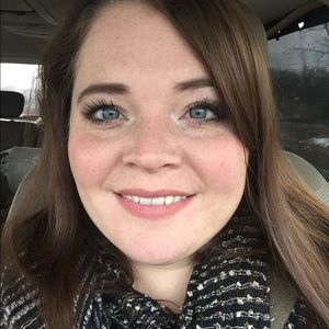 Meet your Posher, Kara